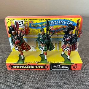 Britain’s LTD. Set of 3 Scots Guard Pipers in Die Cast Metal.